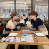 Осенняя парная одежда для влюбленных, небольшой дизайнерский пуховик, брендовый свитер, кардиган, шерстяная трикотажная футболка, тренд сезона, оверсайз