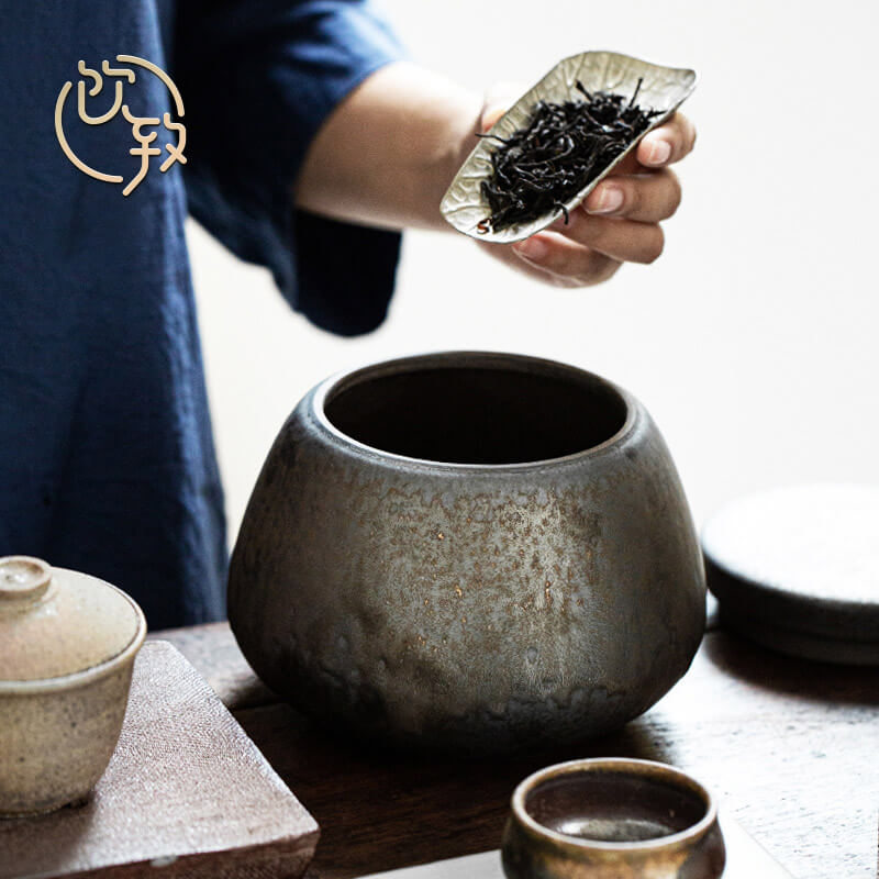 Ultimately responds to the gold large tank storage of jingdezhen ceramic tea POTS manually coarse pottery tea warehouse home tea tea