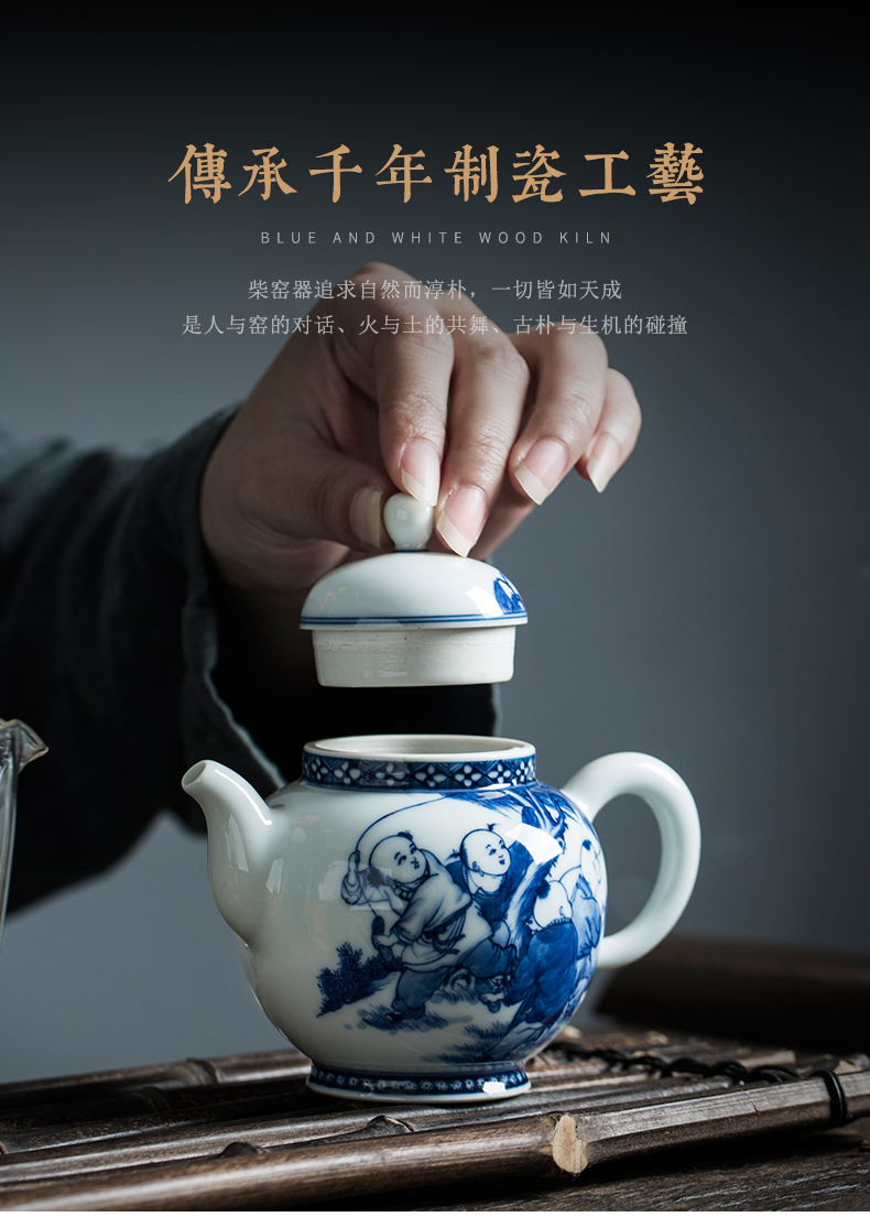 Clock home up teapot single pot of jingdezhen blue and white maintain hand - drawn characters large large capacity domestic teapot the teapot