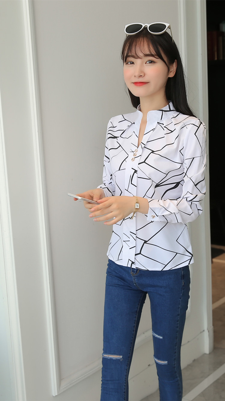 Áo blouse trắng tay dài kẻ sọc 2017 mùa xuân mới Han Fan áo voan đáy áo v-cổ áo sơ mi nữ cổ sen tay dài
