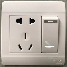 TNCA6系列五孔电源插座