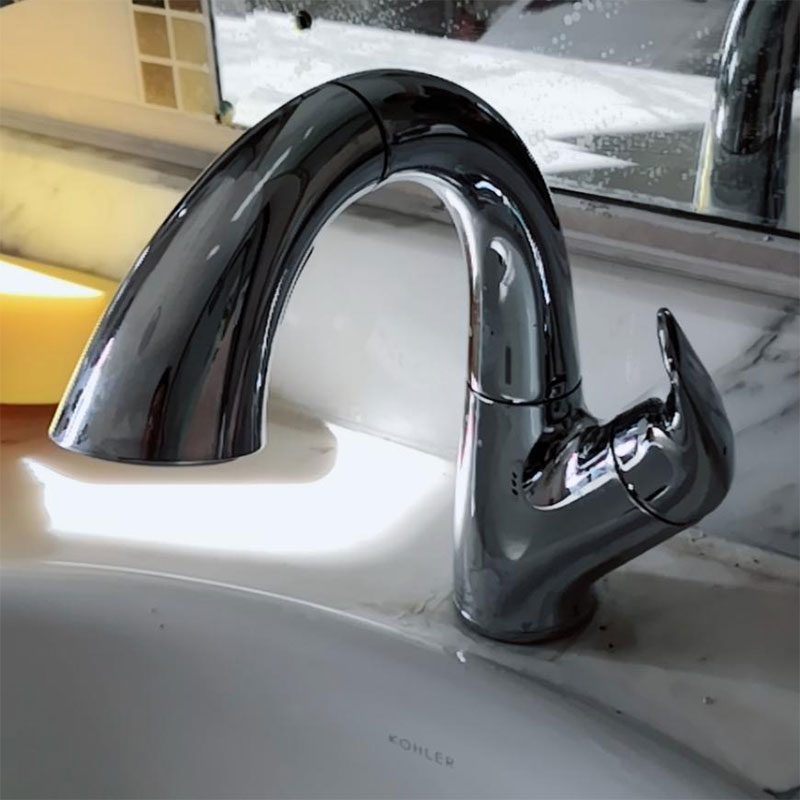 Nine-pasta surface washbasin tap single to single-hole hot and cold draw rotating face basin tap 32335-551