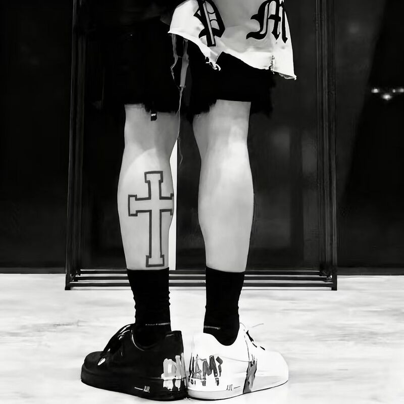 K-Pop Star G-Dragon's Same Style Cross Tattoo Sticker, Waterproof, Long-Lasting, High Aesthetic Value, Personalized, for Thighs and Arms, Ins-Style