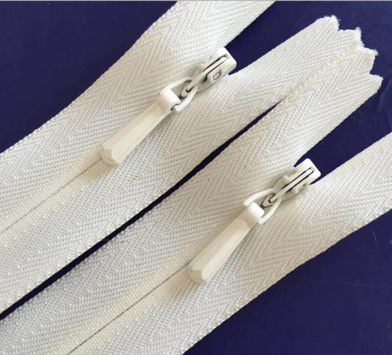 YKK 3 Clothes Diamond Tip Bracelet Wedding Dress Night Dress 24 inch YKK spot