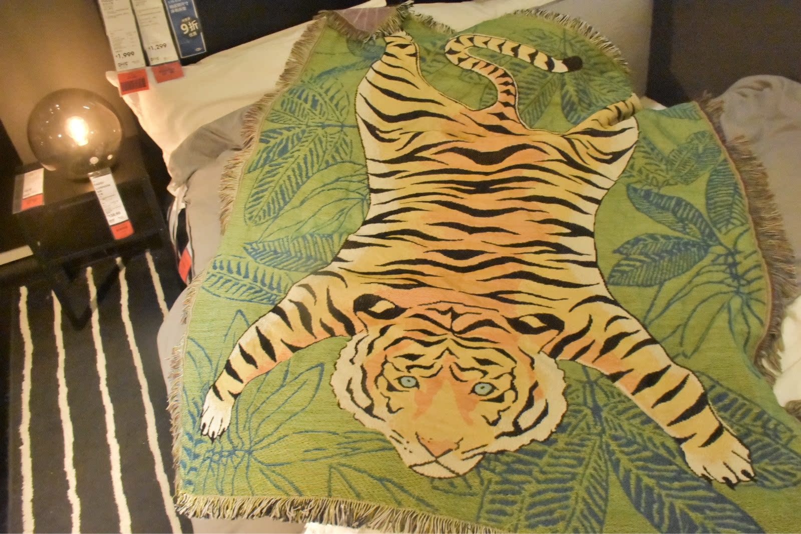 (Tiger Year Limited) Blanket Casual Blanket Cover Blanket Blanket Couch Blanket Hitch Blanket Animal Green Leaf Tiger