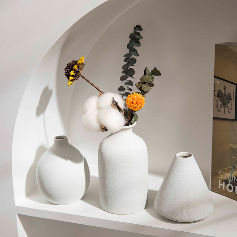 In Nordic Ceramic Vase Dry Vase Vase Living Room Household Decorations Fittings Campaign Prop
