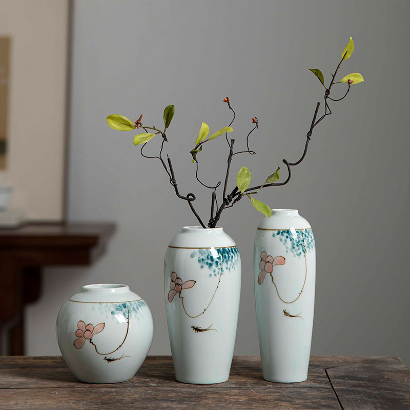 Hand-painted lotus ceramic mini vase new Chinese style decoration living room creative lotus vase flower arrangement dried flower artwork