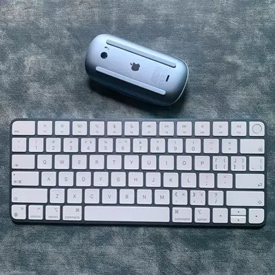 Проводная/беспроводная клавиатура Apple Magic Keyboard с беспроводным Bluetooth управлением и сенсорным отпечатком ID