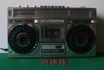 Classic Sharp -GF6060X old and old to the camera.