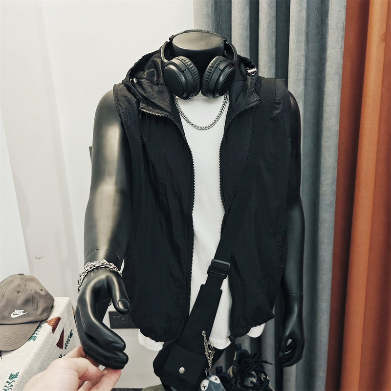 2026 Summer New Style Sleeveless Vest Jacket for Men and Women, Thin Hooded Windbreaker Jacket, Solid Color Versatile Sun Protection Clothing 2026 Summer New Style Sleeveless Vest Jacket for Men and Women, Thin Hooded Windbreaker Jacket, Solid Color Versatile Sun Protection Clothing