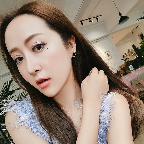 Золотые черные брендовые серьги из нержавеющей стали, 18 карат, розовое золото, четырехлистный клевер, простой и элегантный дизайн