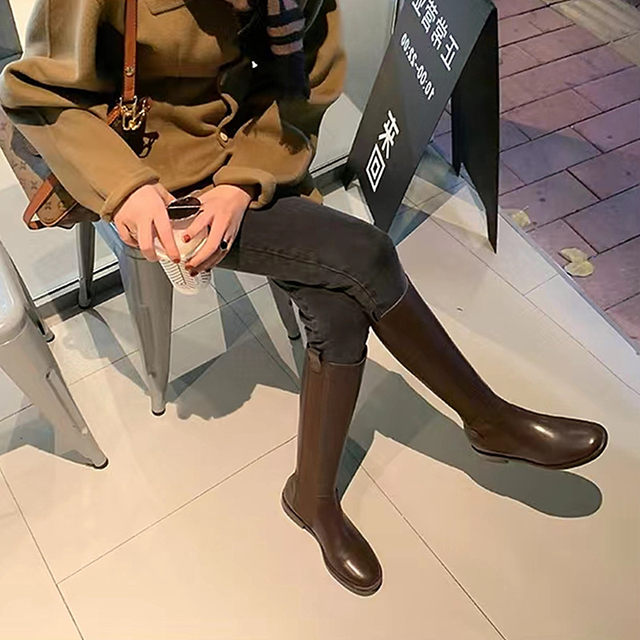 Xiaoxiang style flat-bottomed boots for women 2025 new autumn and winter thick legs and high-tube Chelsea Knights long boots without knees