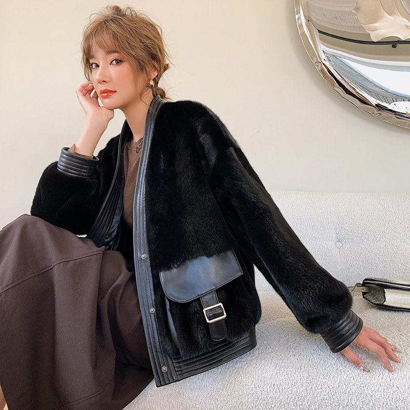 Locomotive mink coat women's whole mink fur import short foreign gas leather spliced mink coat fashion young model