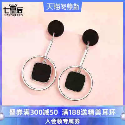 2020 new earrings atmospheric fashion tide black personality Net red earrings female Korean temperament long version pendant