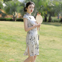 Real silk qipao in the middle of a girls summer mulberry silk one-piece dress 2022 new cashew slim retro qipao dress