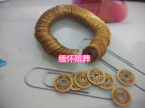 The urn is made of seven-star copper coins and ancient coins. The inside and outside of the urn are used for burials. 200 cemeteries.