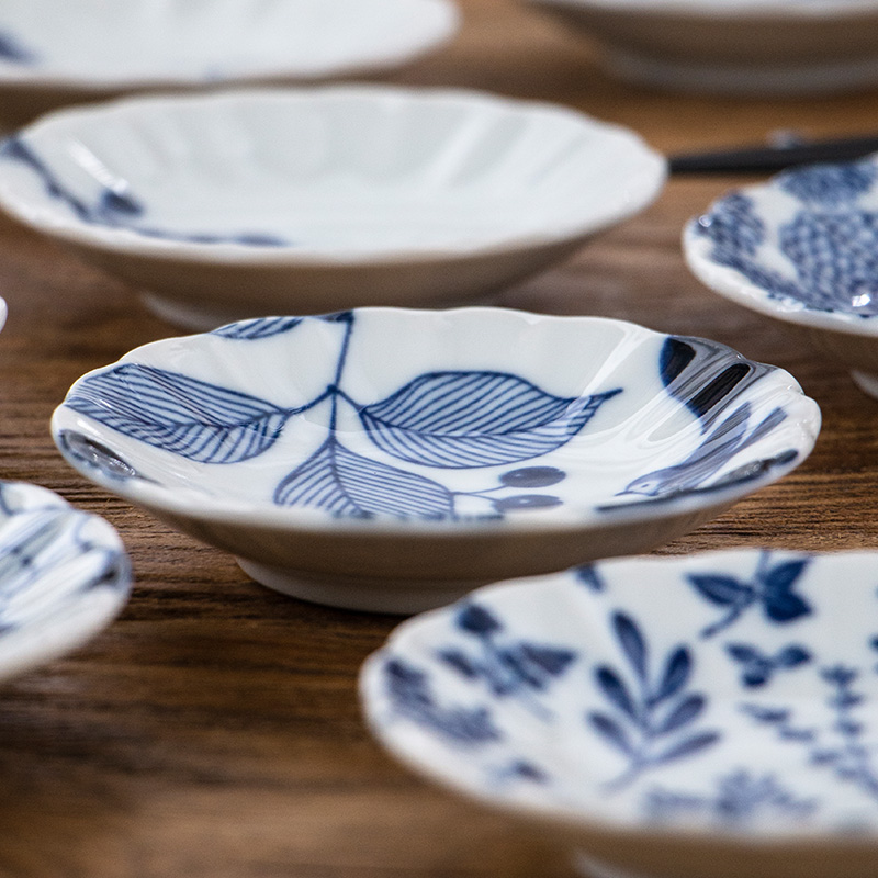 Meinung burn Japanese imported ceramic tableware under the glaze color dyeing FuJu 4.0 inch flavour soy sauce dish dish snacks