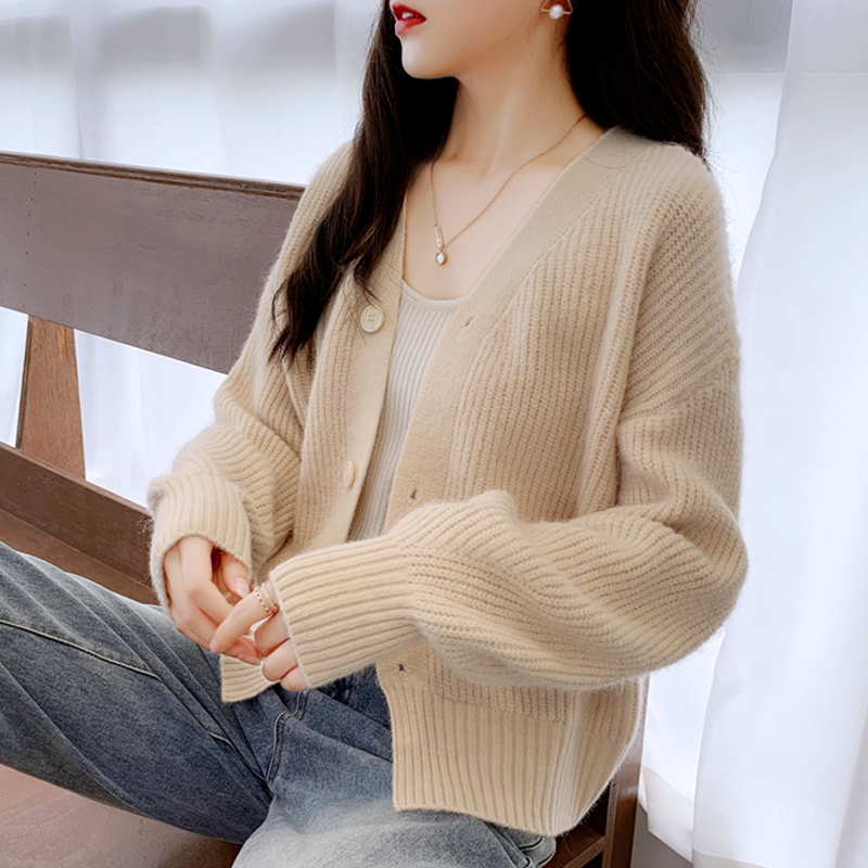 Apricotearly autumn ma'am sweater Spring and Autumn knitting Cardigan have cash less than that is registered in the accounts loose coat 2021 new pattern this year popular Of jacket thin