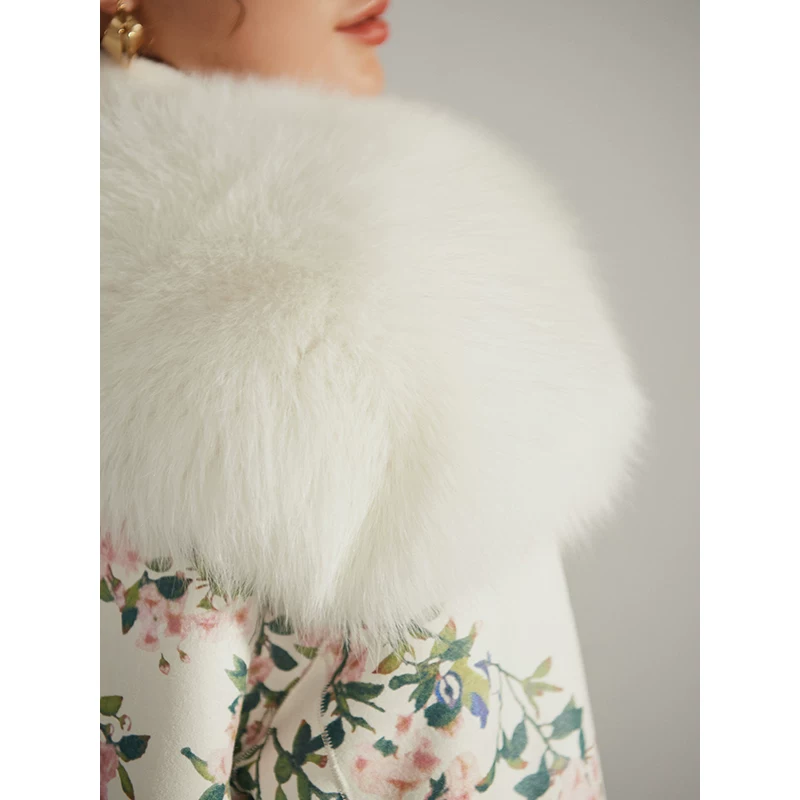Velvet short jacket, 2023 collection