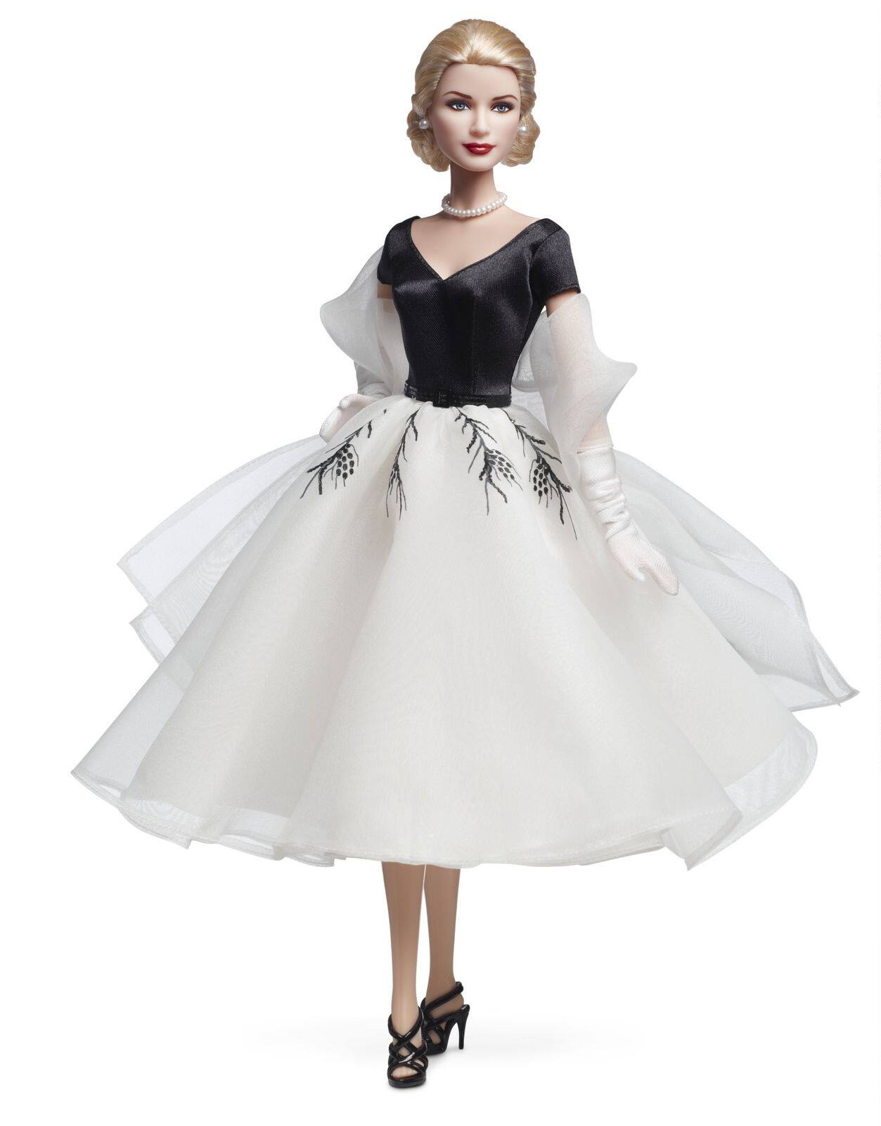 Grace Kelly价格解析:预Barbie Rear Window 2011格蕾丝凯莉芭比娃娃值得入手吗?_化妆品_淘宝美妆网