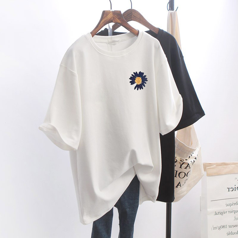 South Korea 2021 summer new small daisy short-sleeved t-shirt women's loose medium-long version cotton ins half-sleeve top tide
