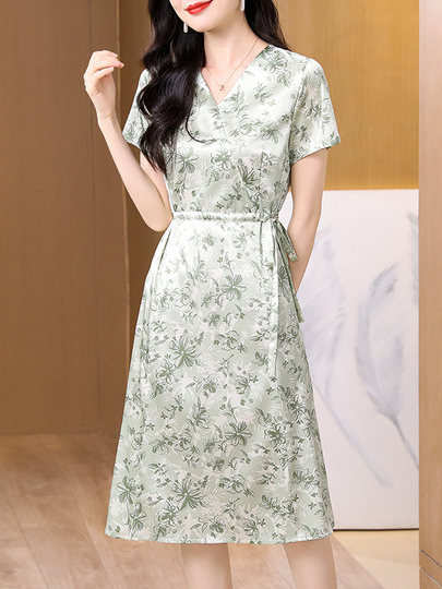 Шелковое платье из тутового шелка, крупный бренд из Ханчжоу, новинка 2025 года, элегантное платье средней длины с V-образным вырезом для мам, омолаживающее и стройнящее