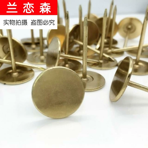 Длинные гвозди, большие гвозди, сумки для головы, простая фоновая стена, металлическая доска объявлений, пробка с утолщенными