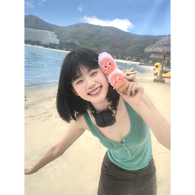 Korean-Style Retro Patchwork Green Half-Open Collar Sleeveless Camisole for Women, Summer Slim-Fit Slimming Relaxed Top Trendy