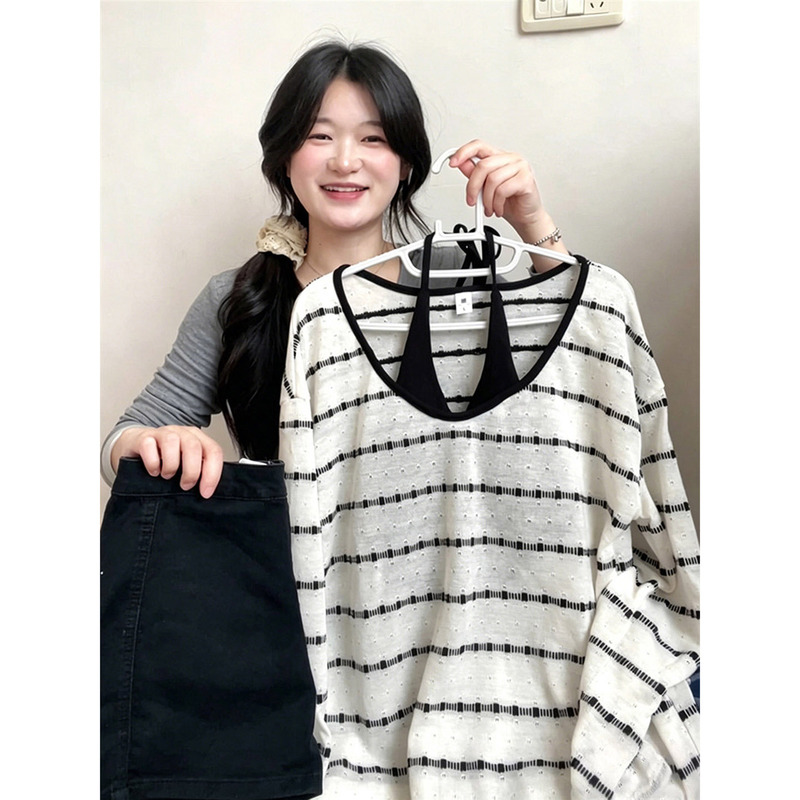 American Retro Striped Patchwork Sun Protection Clothing for Women, Summer Loose Fit, Slimming Design, Versatile Base Layer, Layered Two-Piece Set American Retro Striped Patchwork Sun Protection Clothing for Women, Summer Loose Fit, Slimming Design, Versatile Base Layer, Layered Two-Piece Set