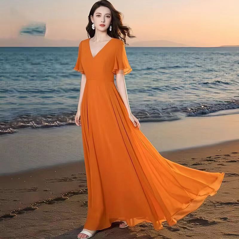 Orange Elegant Dress 2025 New Summer Long Dress for Women, Floor-Length with a Large Hem, Elegant and Slimming Beach Long Dress