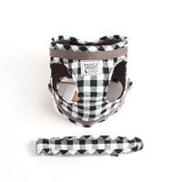 Черно-белая клетчатая грудь спина