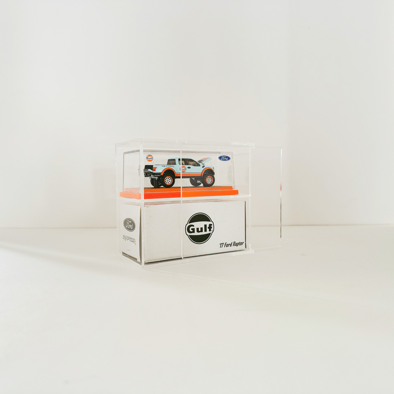 1:64 Scale Car Model, Hot Little Sports Car, Hot Wheels Exhibition Series Matching Display Box