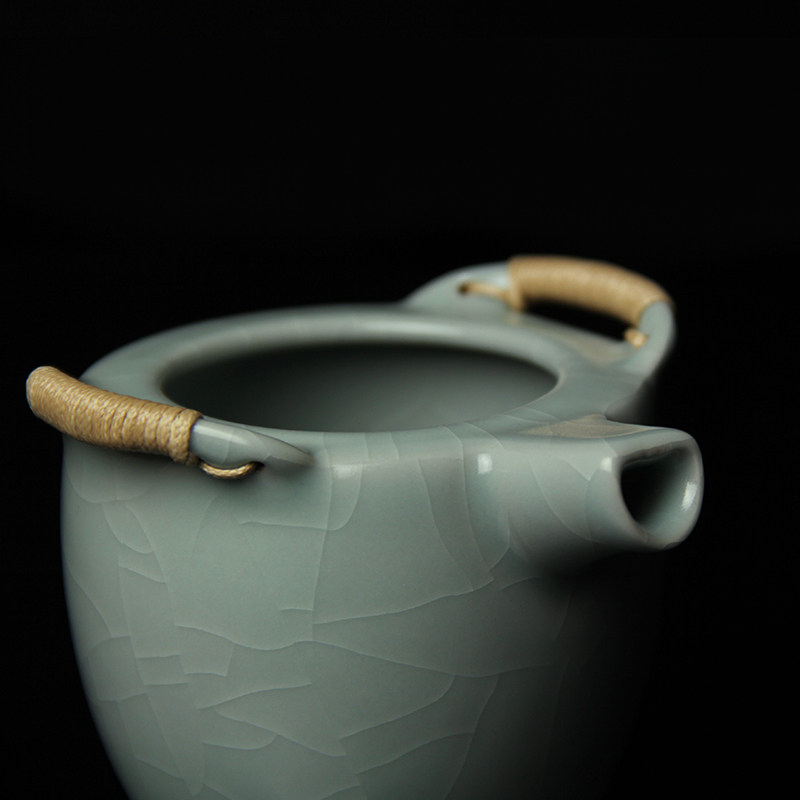 Taiwan BertseRu Kiln Tea Sea Bean Green Glaze Berce Kiln IR-106 Qingfu Fair Cup Open Sheet Kongfu Tea Furniture-Taobao