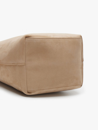 Edition Bucket Bag for Women 2025 Spring New Warm Camel Color Cowhide Suede Shoulder Bag Ebe1Hbg005