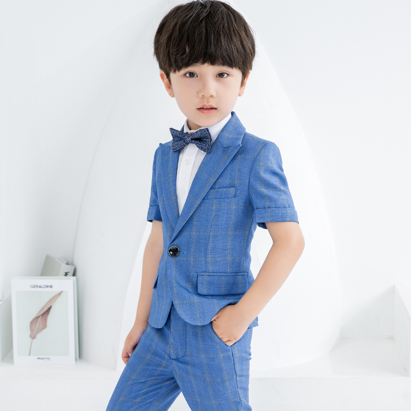 Boy suits suit children spend children's gown gowns The piano plays out the small host handsome young children West suit jacket summer