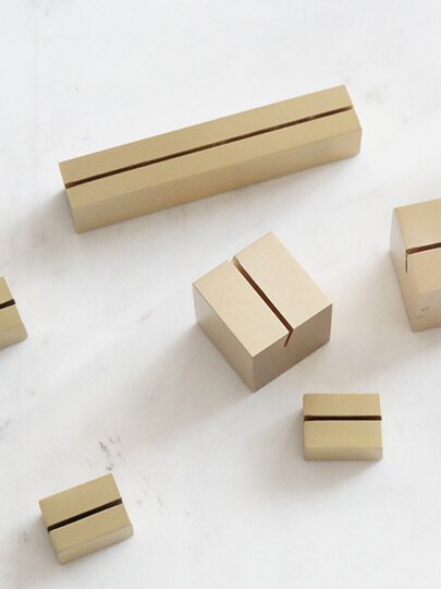 Brass card display stand, business card holder, photo holder, retro-style note holder, card base, label holder, creative message holder