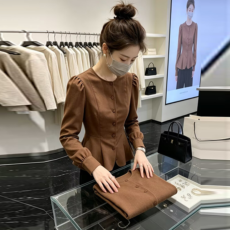 French-Style Elegant Shirt for Women, 2026 Autumn New Design, Unique and Stylish, Waist-Cinching, Slimming, Versatile Blouse Top French-Style Elegant Shirt for Women, 2026 Autumn New Design, Unique and Stylish, Waist-Cinching, Slimming, Versatile Blouse Top