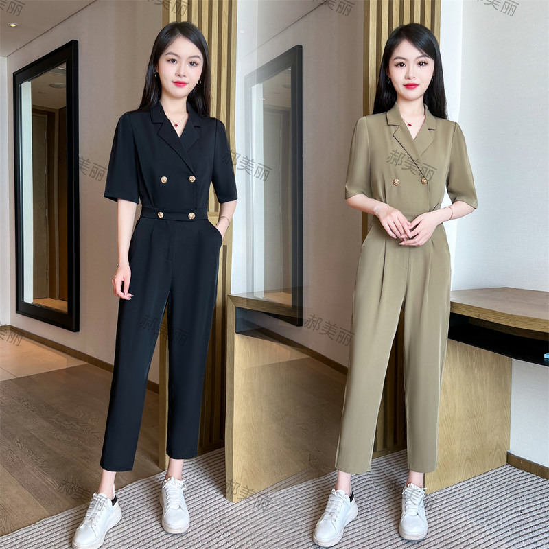 Short-Sleeved Suit Jumpsuit for Women 2024 Summer New Style, Stylish Waist-Cinching Slimming Double-Breasted Casual Nine-Point Jumpsuit