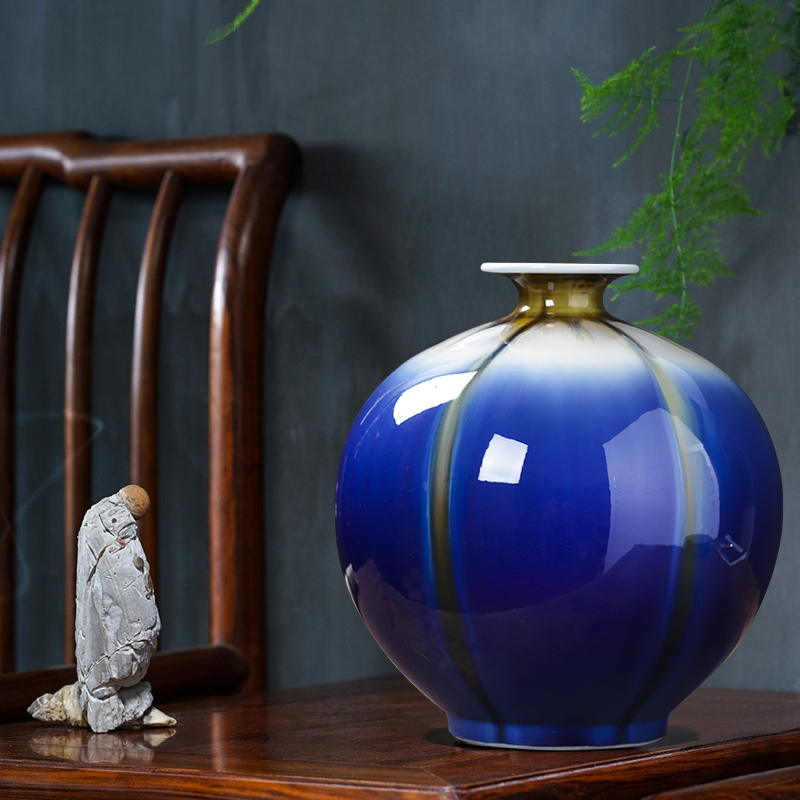 Jingdezhen ceramics vase furnishing articles blue pomegranate wine bottle decoration housing, flower arranging sitting room decoration