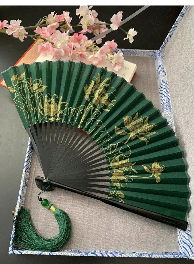Веер 中国风折扇子男生便携8寸复古风折叠古典古装汉服黑色绿色竹林大