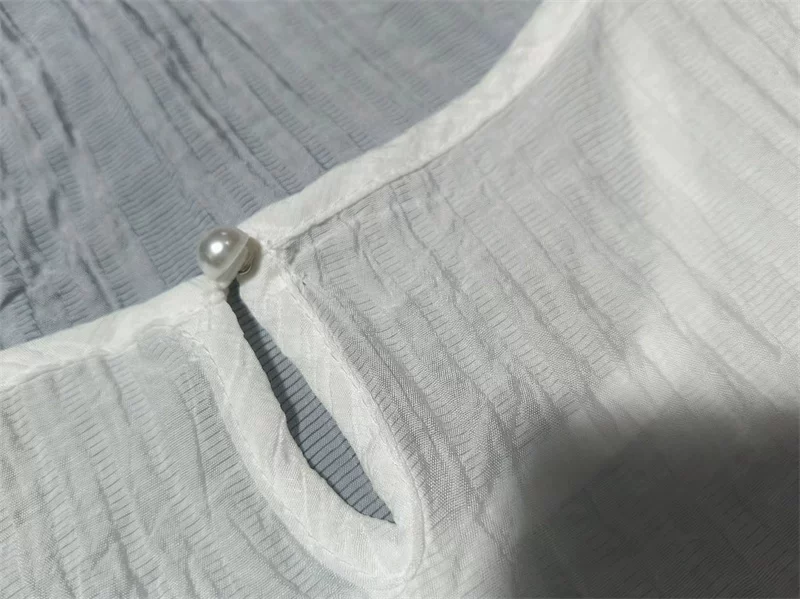 Thin cool summer tank top, vest sleevless with a round collar
