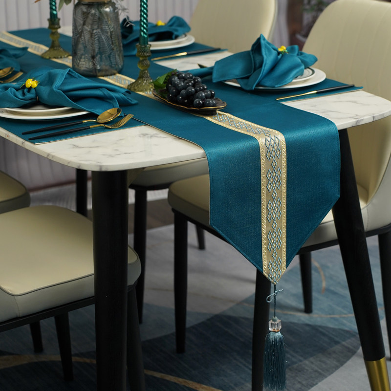 Dream Lovers Table Flag Modern Simple New Chinese Table Tea Cabinet Decorated with Long Strip of High-end Bed Tirnace