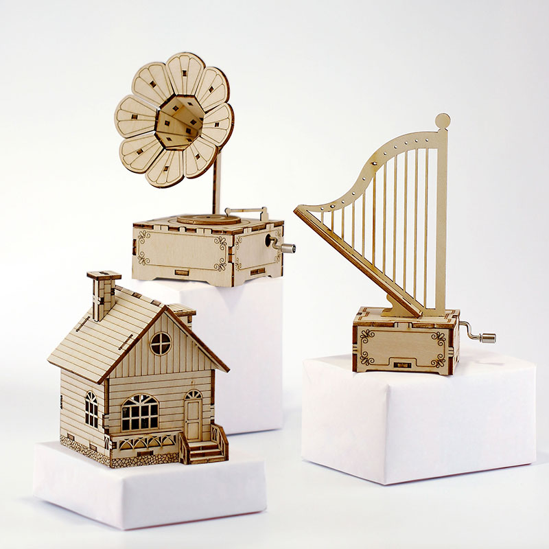 Music box assembly music box diy handmade hand-cranked phonograph girl birthday gift boy female to give girlfriend small