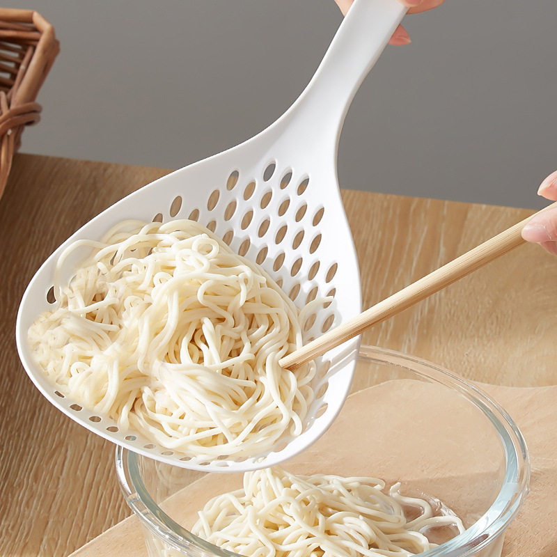 Leaking spoon Home Kitchen Day Style Bailing Dumplings Long Handle Spoon Hot-resistant Leaching scoop Scoop Strainer Mix with large leaking spoon