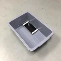 Светло-желтый