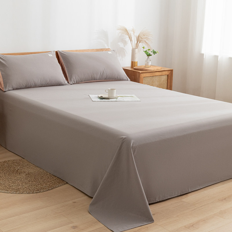 Комплект постельного белья из 3 предметов: 100% чистый стираный хлопок, однотонный. Пододеяльник, простыня, наволочка. Для односпальных и двуспальных кроватей.