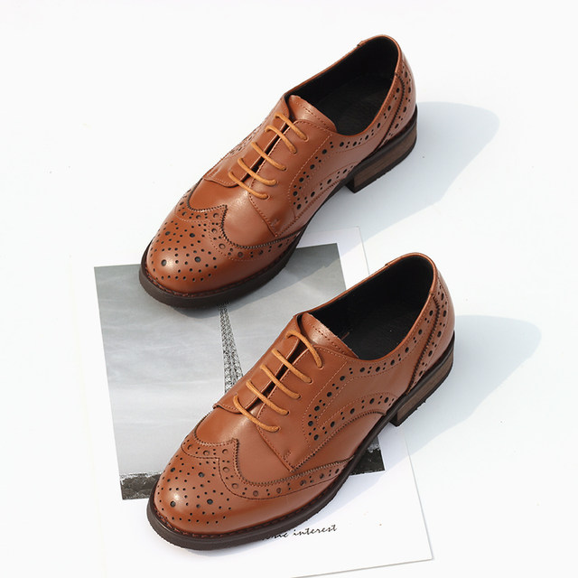 Small leather shoes women's British college wind spring new thick heel flat bottom retro large size small size single shoes Brogue carved shoes