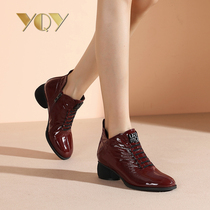 Burgundy boots womens autumn and winter 2021 new mid-heel single boots Joker round patent leather boots womens shoes