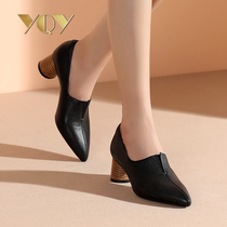 Pointed single shoes women 2021 Autumn New thick heel 5cm high heels women black leather deep soft leather shoes children
