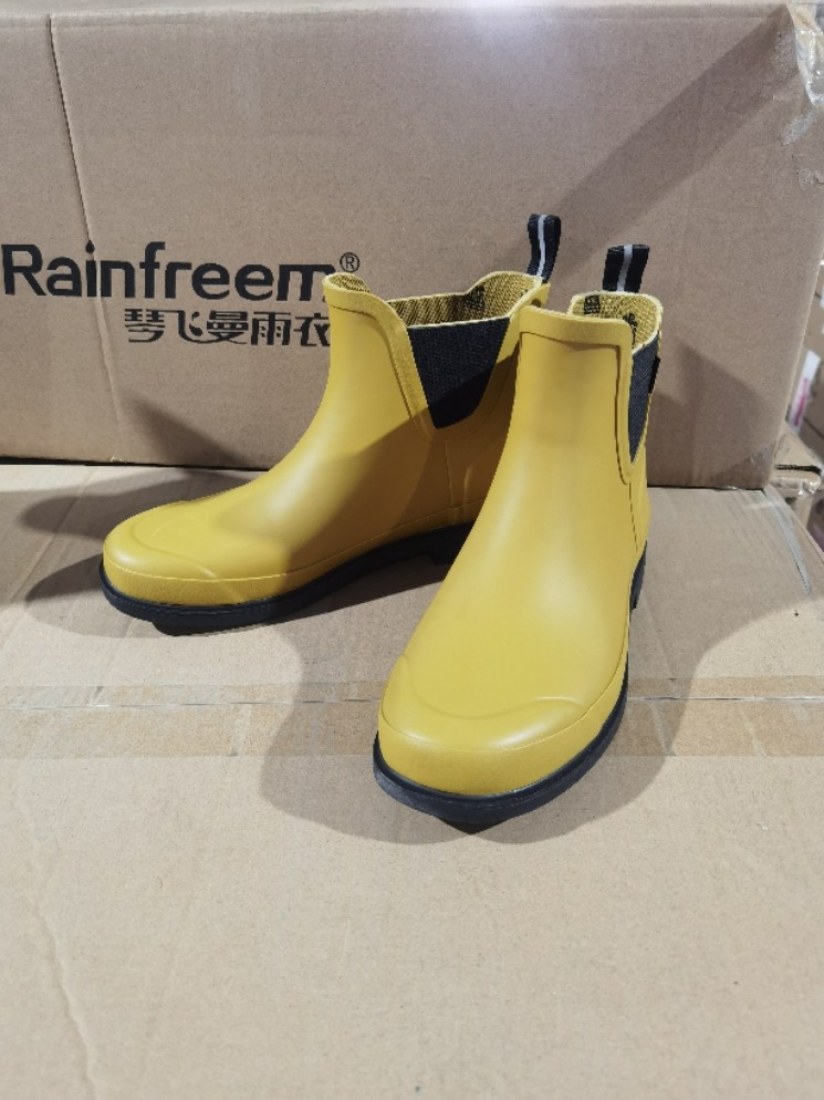 Spring fashion couple British rain boots for men and women rubber waterproof non-slip low top lightweight garden shoes water shoes rain boots